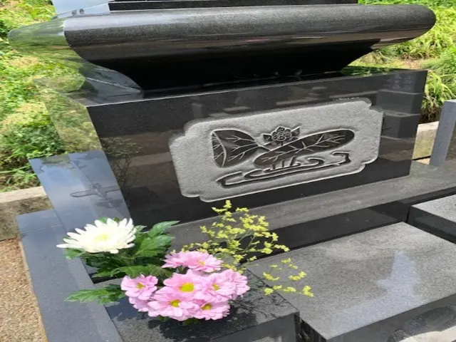 女性スタッフ同行可◎お墓参り代行、心を込めて対応致します。サービスの画像