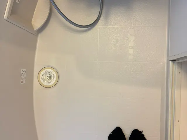 石鹸カス、水垢、カビ汚れプロの技でキレイにしますサービスの画像