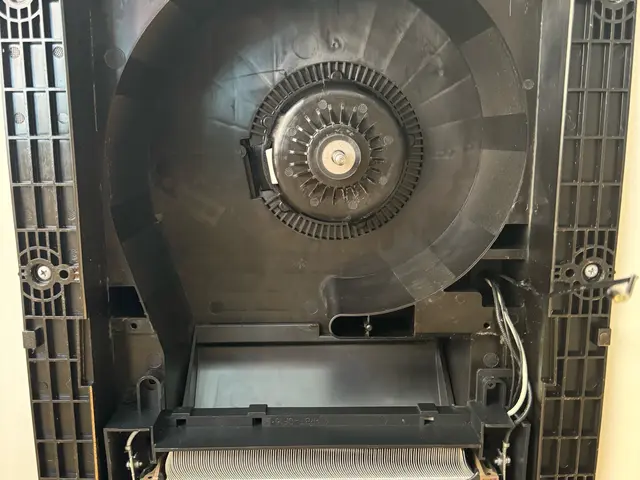 石鹸カス、水垢、カビ汚れプロの技でキレイにしますサービスの画像