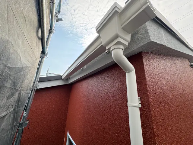 時間外・地域外相談OK！雨漏り、屋根の破損等何でもご相談下さい！サービスの画像