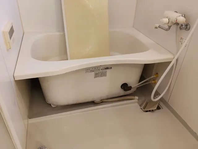 ZAFIRO CLEANの浴室清掃｜輝くバスルームで毎日を贅沢なリラックスタイムサービスの画像