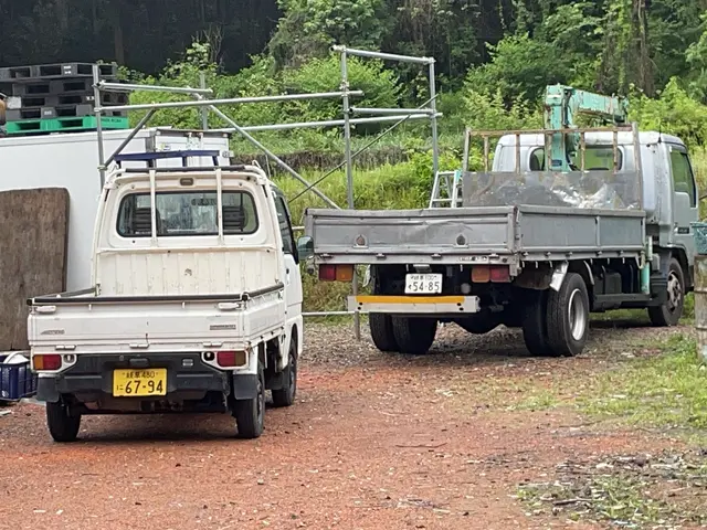 不要になった物置を解体します。サービスの画像