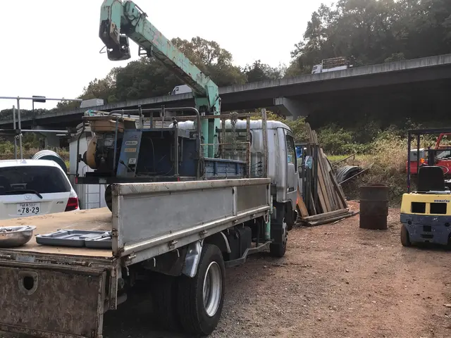 不要になった物置を解体します。サービスの画像