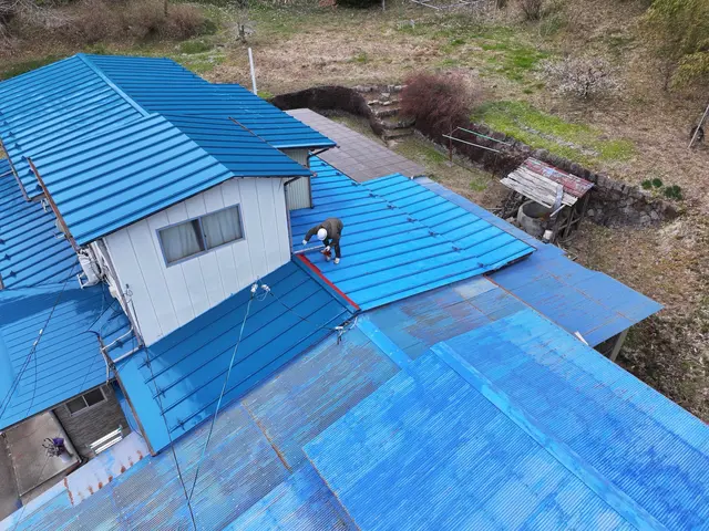 地域の商工会加入◎損保加入◎完全自社施工【少数精鋭の職人集団】ドローン撮影報告！サービスの画像