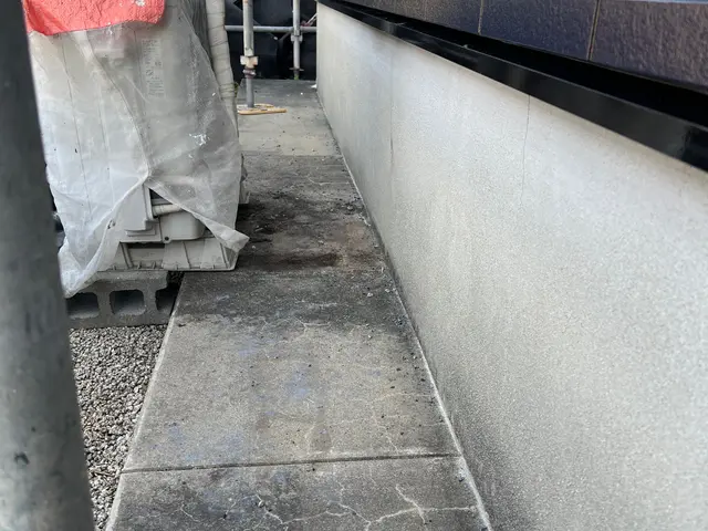 駐車場等の土間高圧洗浄。サービスの画像