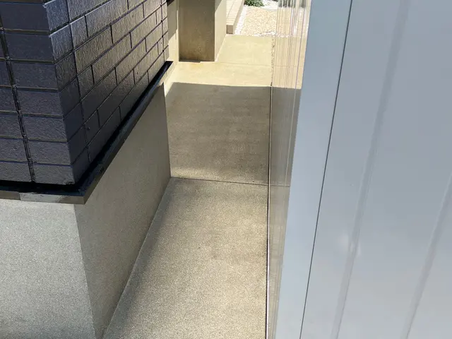 駐車場等の土間高圧洗浄。サービスの画像