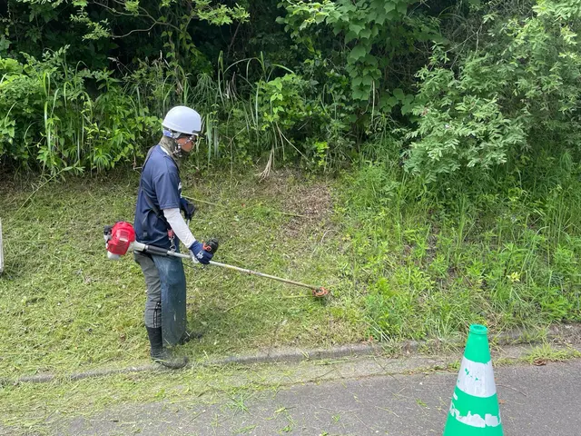草刈作業　お庭・敷地内サービスの画像