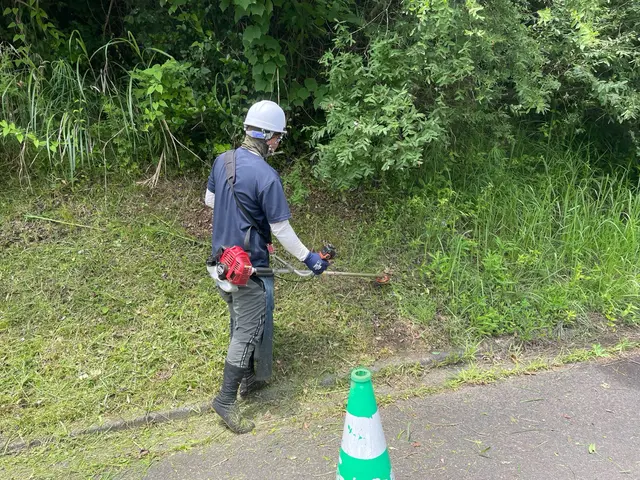 草刈作業　お庭・敷地内サービスの画像