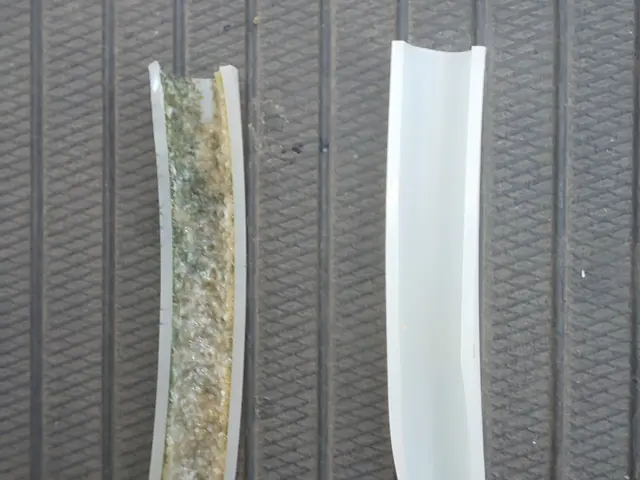 お風呂の追い焚き配管の洗浄です。除菌にも効果があり、気になる臭いもなくなります。サービスの画像