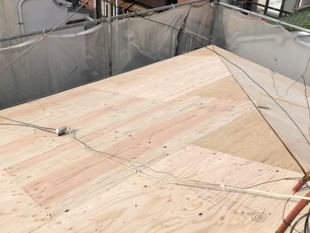 瓦からカラーベスト張替えカラーベストからスーパーガルテクト　カバー工法サービスの画像