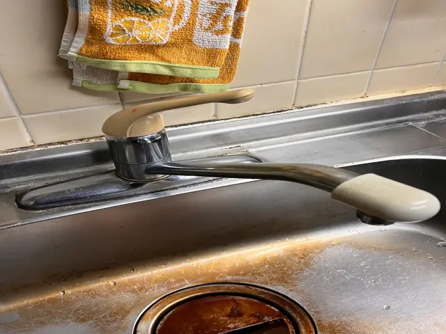 24時間対応OK!年中無休◎年間作業実績700件以上◎駐車場代当店負担サービスの画像