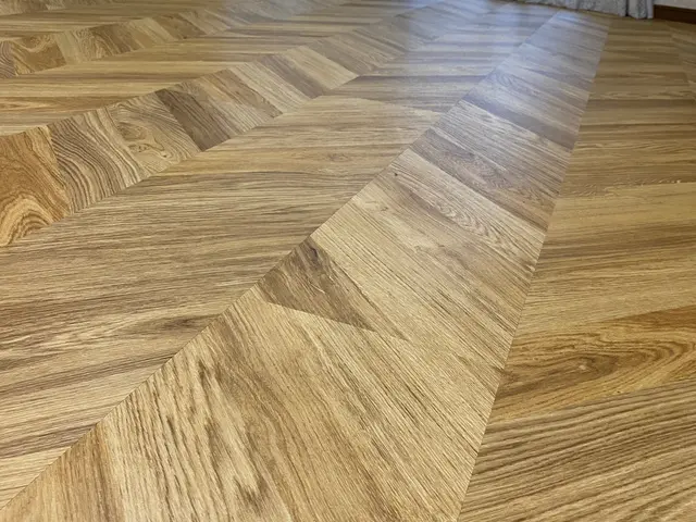 クッションフロアからフロアタイル　タイルカーペット、長尺シートもお任せください。サービスの画像