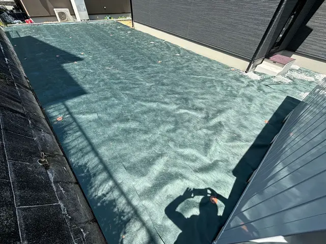 [防草シート]現地見積もり無料です！既存砂利への施行も可能です！サービスの画像