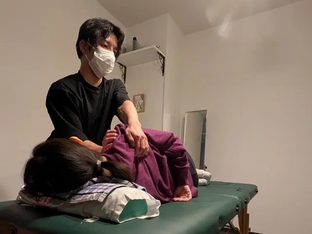 肩こり腰痛ねこ背にカイロプラクティック！サービスの画像