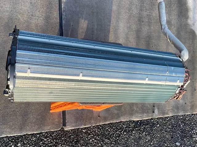 【本当の完全分解クリーニング】壁から一旦外しての本当の完全分解洗浄で新品同様に！サービスの画像