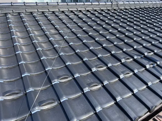 棟板金交換、屋根カバー工事、葺き替え工事、瓦一式サービスの画像