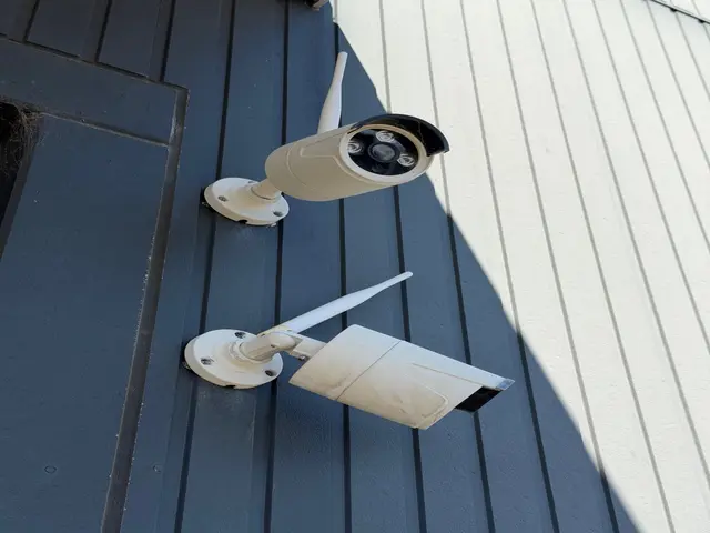 ☆防犯カメラの設置ネットで購入のカメラ取付もお任せください！弊社での購入も可！サービスの画像