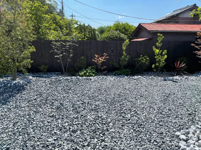 大木から鉢植えまで幅広く可能です☆サービスの画像