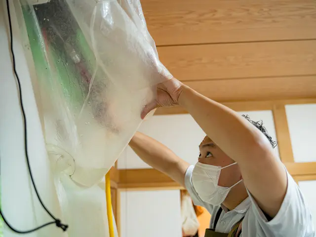 《年中無休☆23時まで作業可》ベランダの高圧洗浄サービスの画像