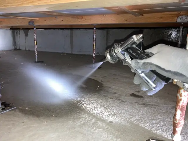 シロアリ駆除で安心の5年賠償保証。お客様のご予算にも対応しますサービスの画像