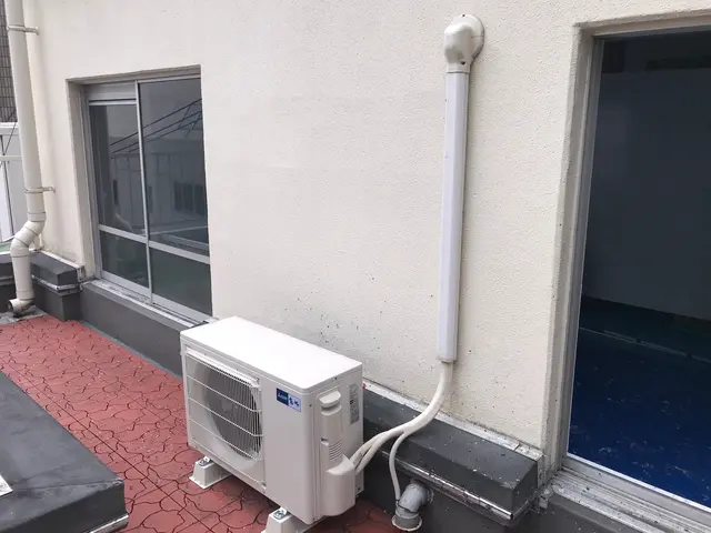 業界歴29年、非喫煙者の第1種電気工事士が誠実・丁寧に施工します！インボイス対応サービスの画像