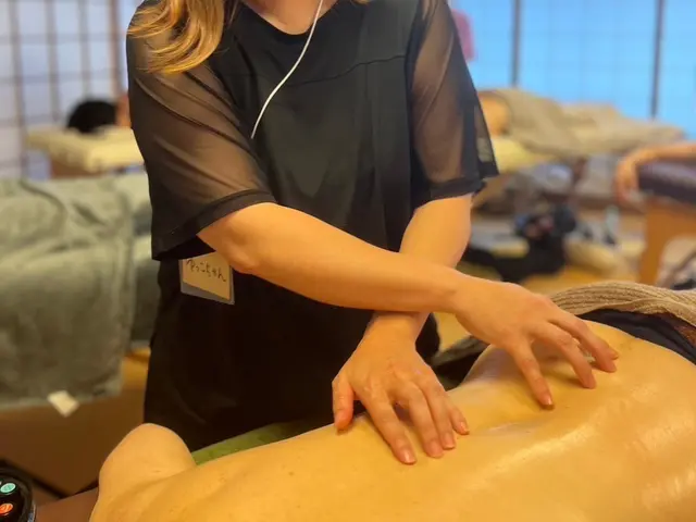 看護師・介護リハビリセラピストによるアロマケア◎安心できる場所で癒しのひと時を♪サービスの画像