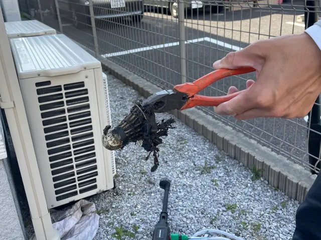 雨樋清掃・修理・交換はドローンホームサービス！サービスの画像