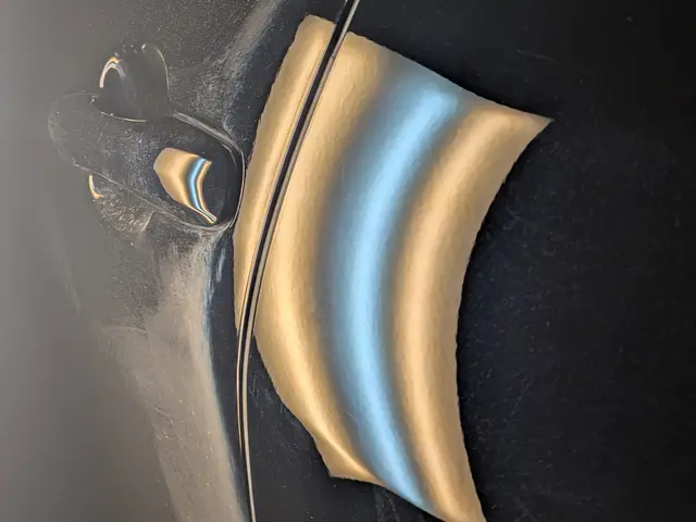 板金塗装せず、愛車のヘコミを早く、安く、オリジナル塗装を活かしたまま修復！サービスの画像