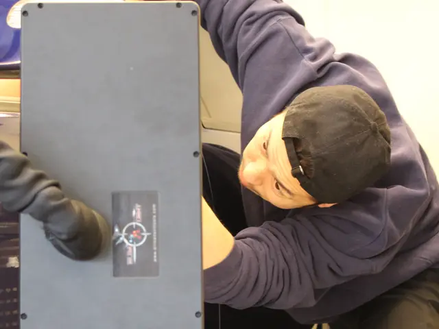 板金塗装せず、愛車のヘコミを早く、安く、オリジナル塗装を活かしたまま修復！サービスの画像