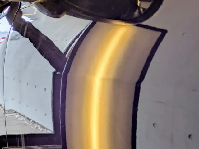 板金塗装せず、愛車のヘコミを早く、安く、オリジナル塗装を活かしたまま修復！サービスの画像