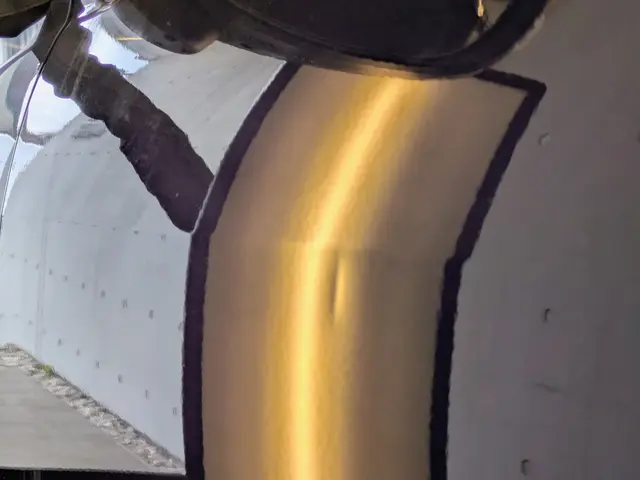 板金塗装せず、愛車のヘコミを早く、安く、オリジナル塗装を活かしたまま修復！サービスの画像