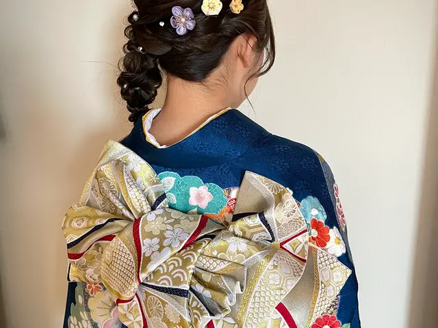 《現役ブライダルヘアメイク着付師》ヘアセット込み☆ 早朝料金なし