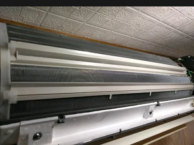 女性と2名で伺います◎丁寧で安心な分解内部徹底洗浄!電気工事士が施工します☆サービスの画像