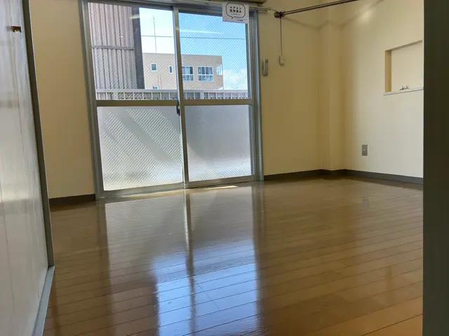 毎日の掃除では落としきれないガンコな汚れ、プロの技でスッキリ解決しませんか？サービスの画像