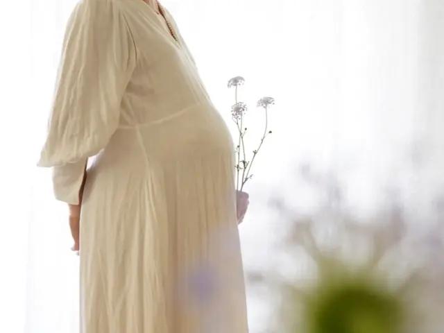 公園など屋外での撮影です！サービスの画像