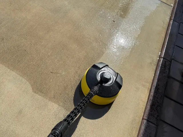 駐車場の汚れにお困りではありませんか？サービスの画像