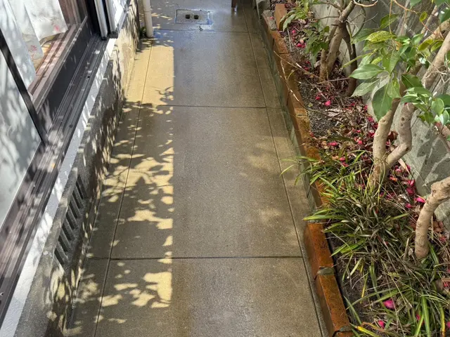 駐車場の汚れにお困りではありませんか？サービスの画像