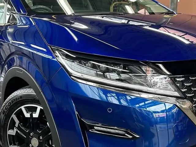 雨を弾き紫外線から守るプロのコーティングで新車の輝きを取り戻し洗車が楽になりますサービスの画像