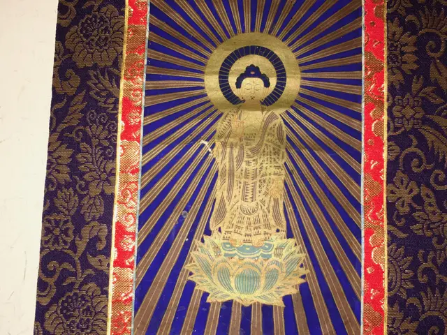 バクテリアにて洗浄、読経の中、作務衣姿にて、厳粛に清掃をさせていただきます。サービスの画像