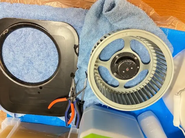 レンジフード（換気扇）クリーニング｜ピカピカライフ【油汚れ根絶・新品養生】サービスの画像