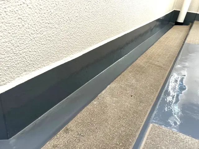 水漏れの不安をゼロに！無料診断＆長期保証でベランダ・屋上防水もお任せ◎サービスの画像