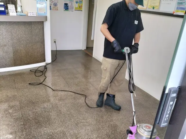 【安心、丁寧】一般家庭、飲食店、オフィスのワックスがけ、剥離【つやなし加工有り】サービスの画像