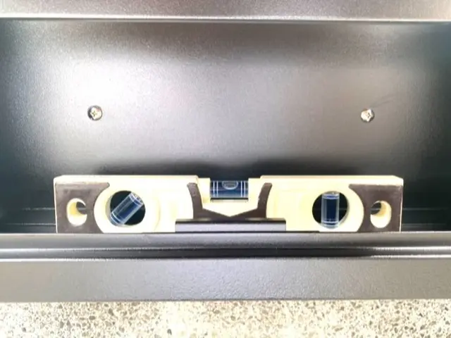 福岡市【玄関ドアポストの交換】郵便ポストの撤去・設置工事　丁寧に設置します！サービスの画像