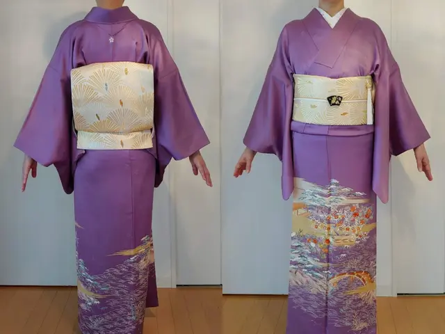 【★着心地よく食事も楽しめる★】美しい着付けをご自宅でお手伝い