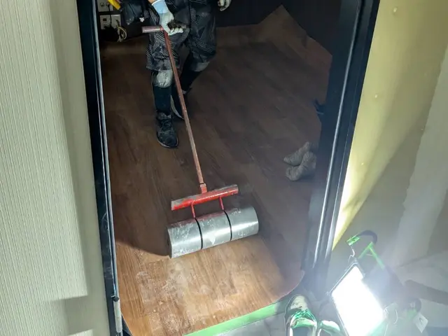 フロア再生工房サービスの画像