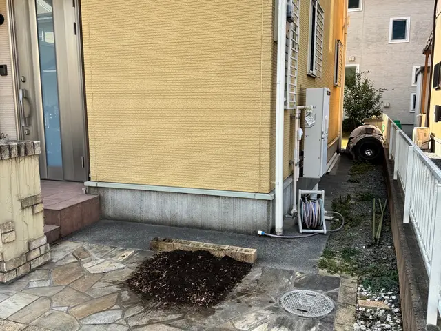 伐採、抜根作業承ります！まずは気軽にお問い合わせください！サービスの画像