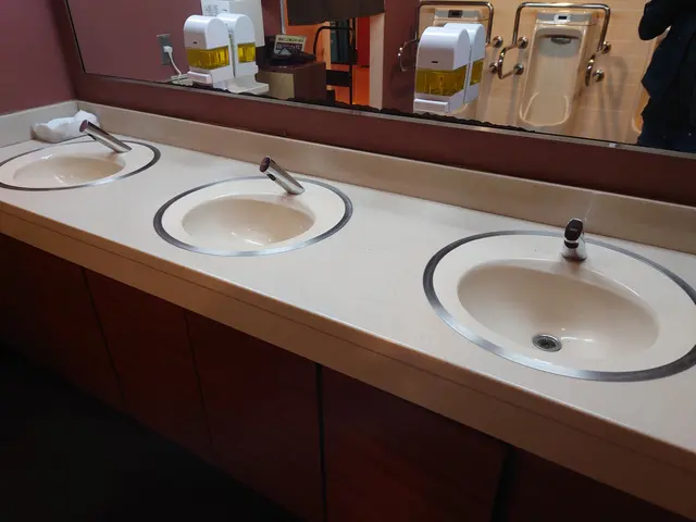 【業歴10年以上の実績】給水装置工事主任技術者、排水設備工事責任技術者による施工サービスの画像