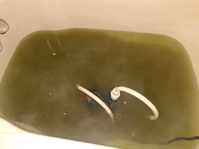 レジオネラ菌の殺菌や、追い炊き配管内の様々な汚れを洗浄いたします。サービスの画像