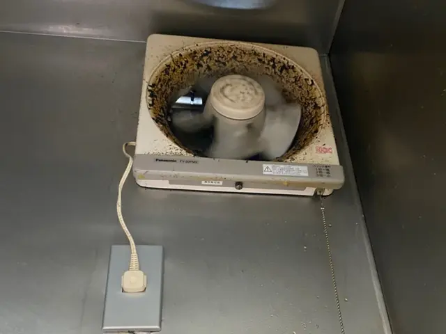 《損害保険加入済み◎》どんなに汚れていても追加料金無し！隅々まで丁寧に清掃しますサービスの画像