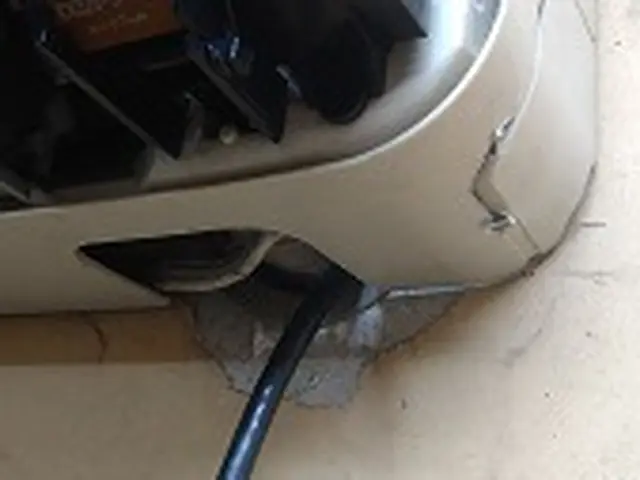 脆弱Wi-Fi・有線接続の拡張に！高効率Lan配線計画、cat6Aもお任せ下さいサービスの画像